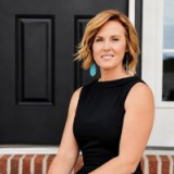 (Realtor) Kristi Medvetz
