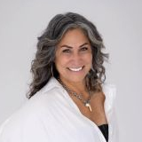 (Relationship Coach) Yvette Valdenegro