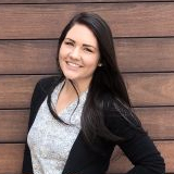 (Financial Services ) Lindsay Davis 