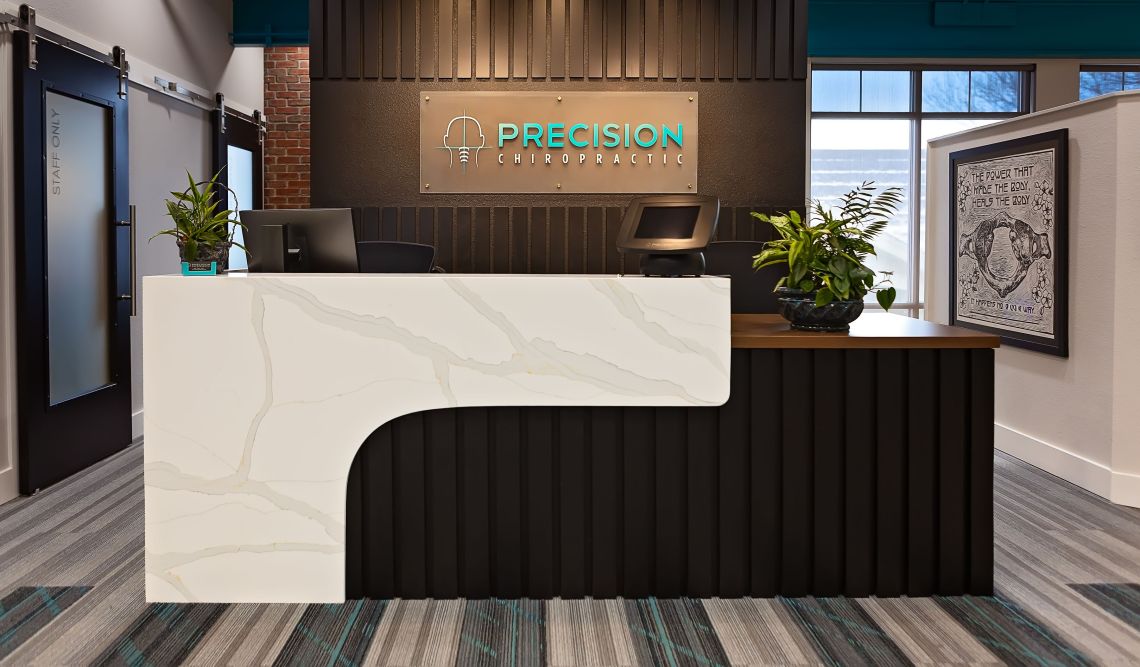 (Chiropractor) Olivia La