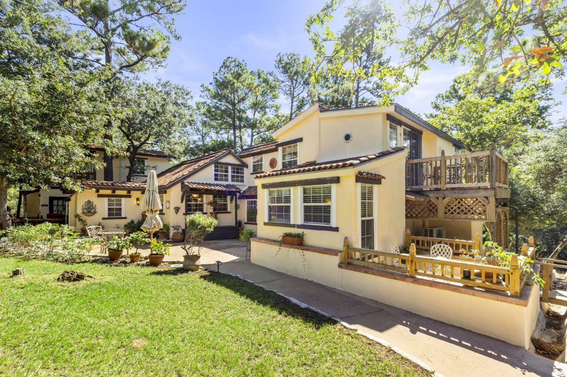 (Realtor) Lysa Saavedra