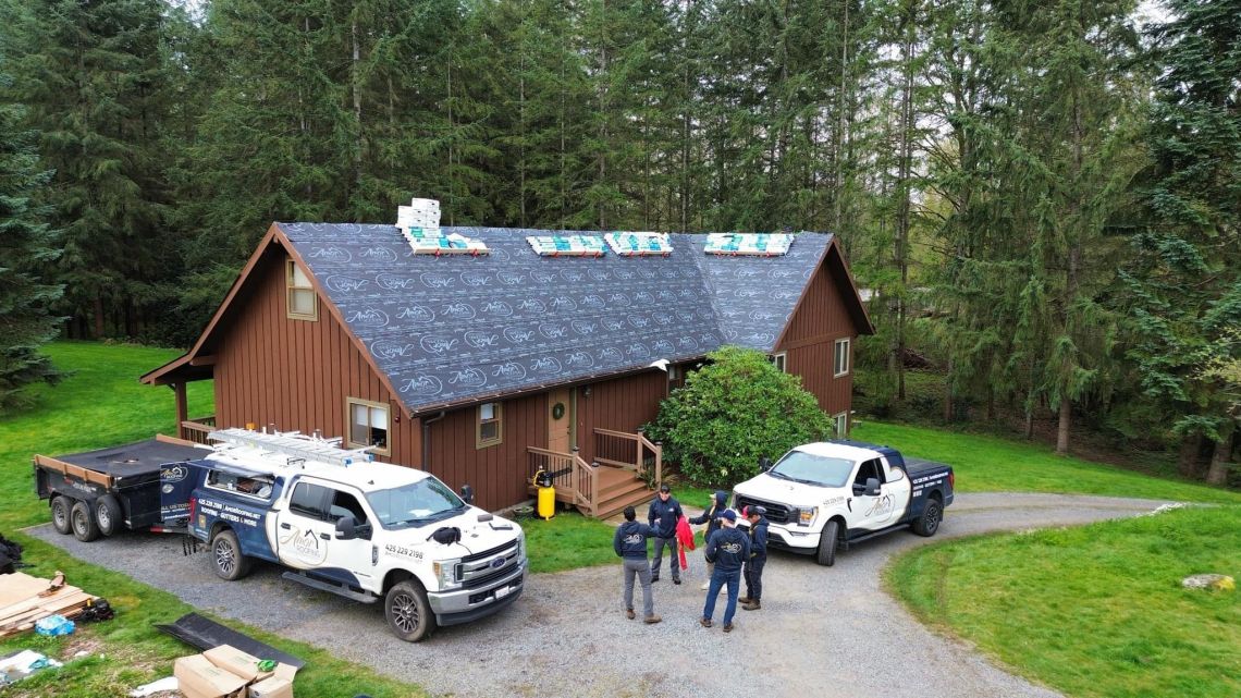 (Roofing Contractor) Dylan Johnson